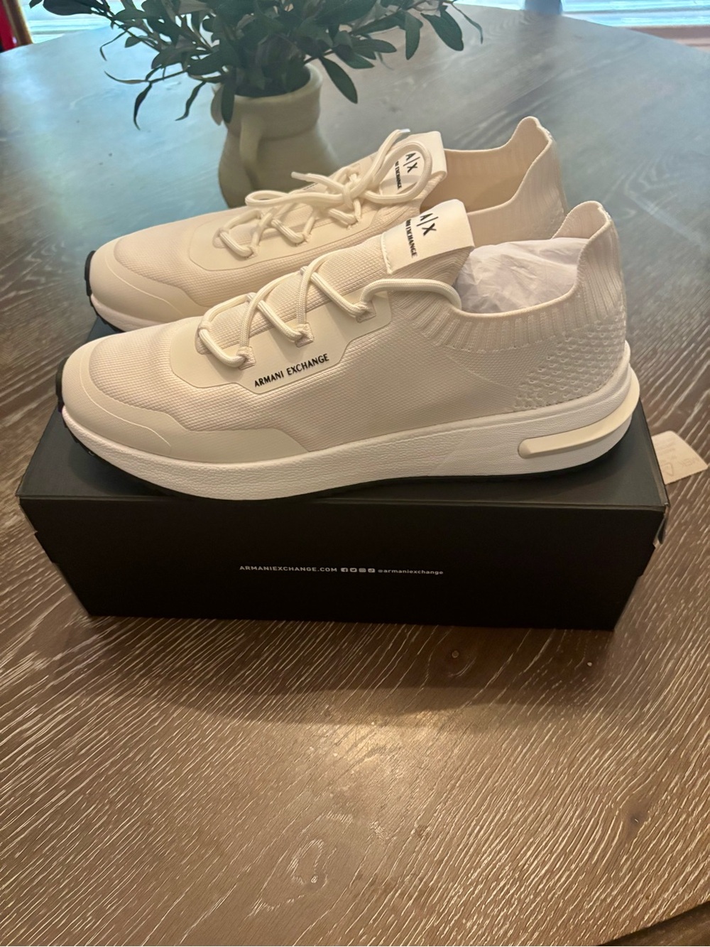 Armani Exchange Men's Cream Knit Low-Top Sneakers US 12.5 (runs half size small)